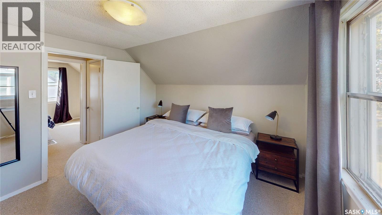 1073 MCINTOSH STREET - Image 22