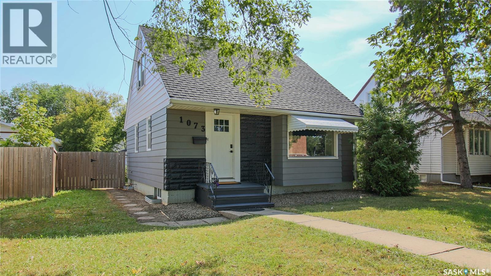 1073 MCINTOSH STREET - 33