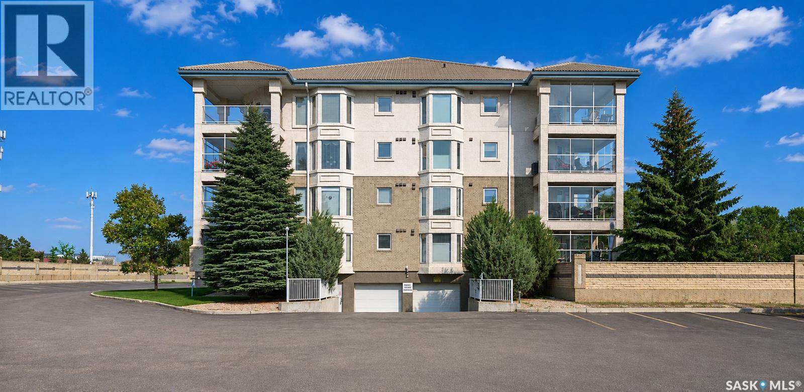#232 325 Keevil CRESCENT - Image 43