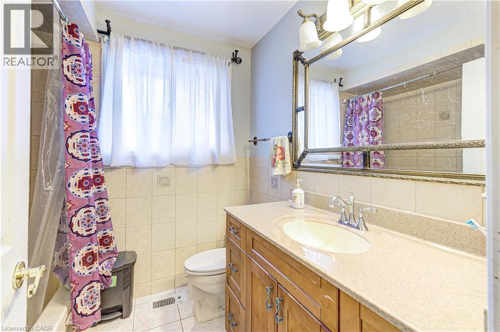 78 MARKSON Crescent - 21
