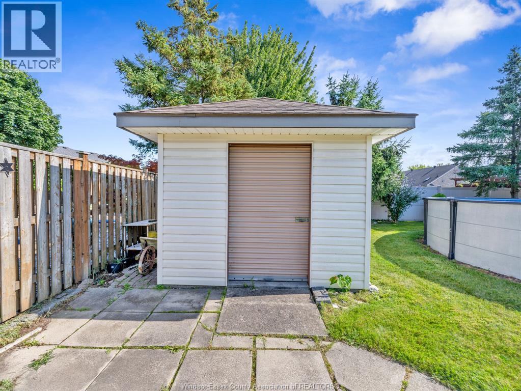 372 EAST PUCE RIVER ROAD - 41