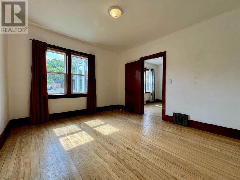 36 Copper Street - 11