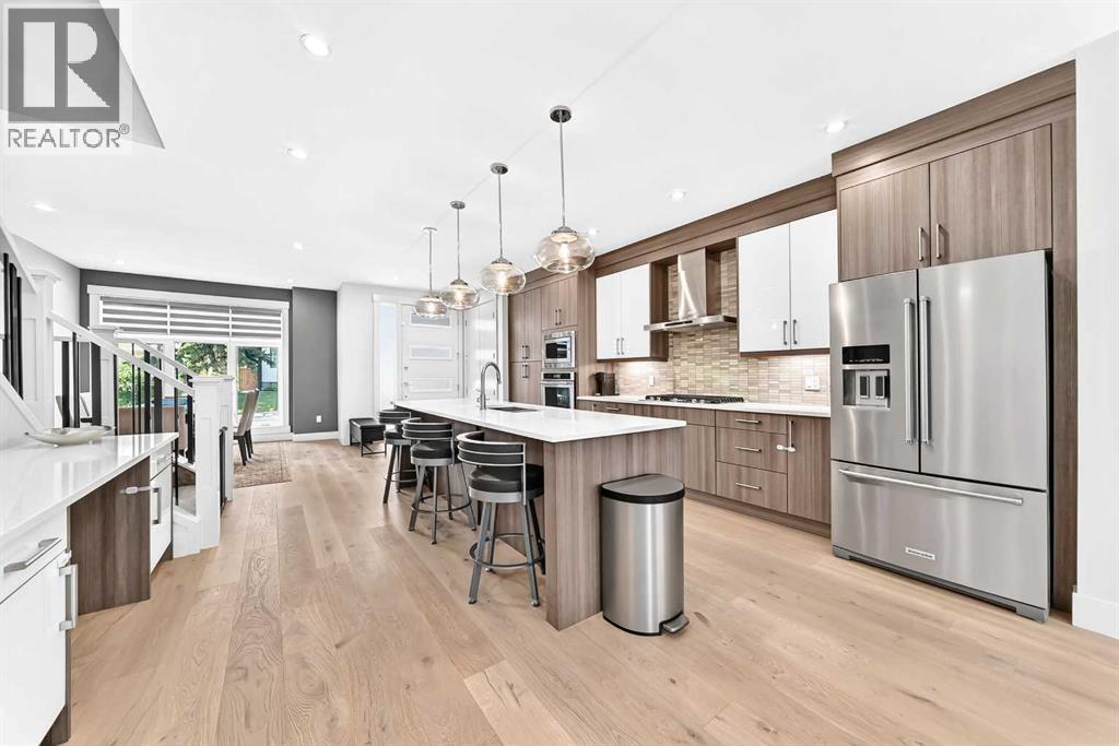 218 26 Avenue NW - 10
