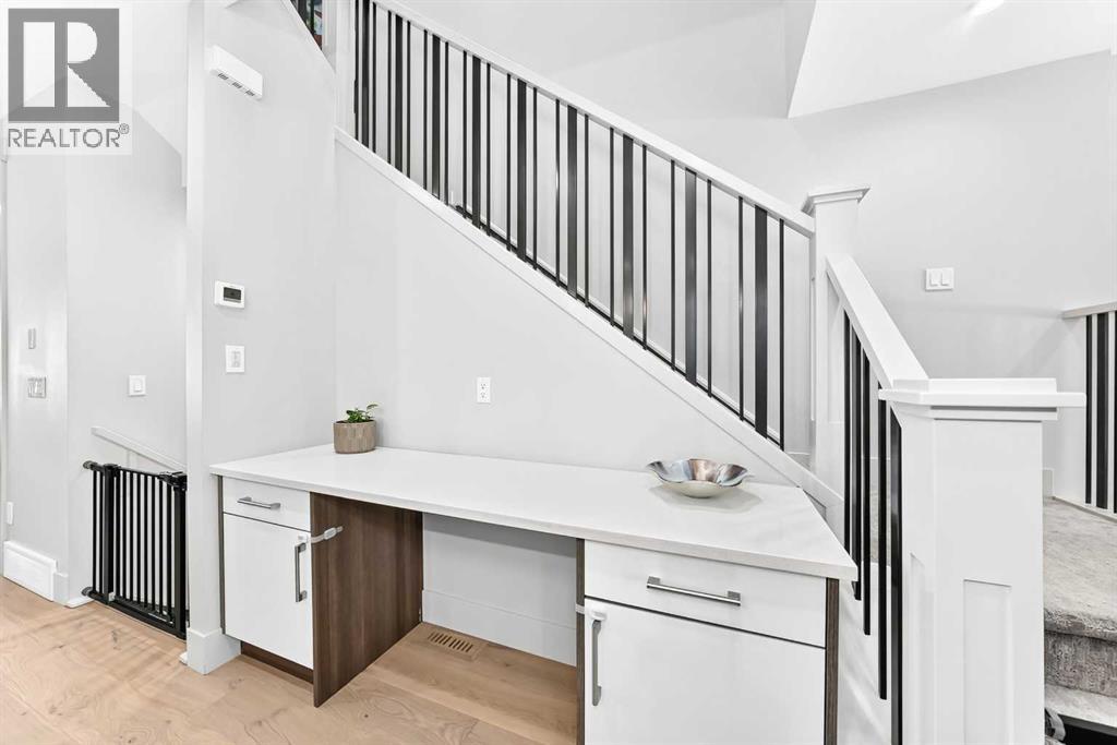 218 26 Avenue NW - 19