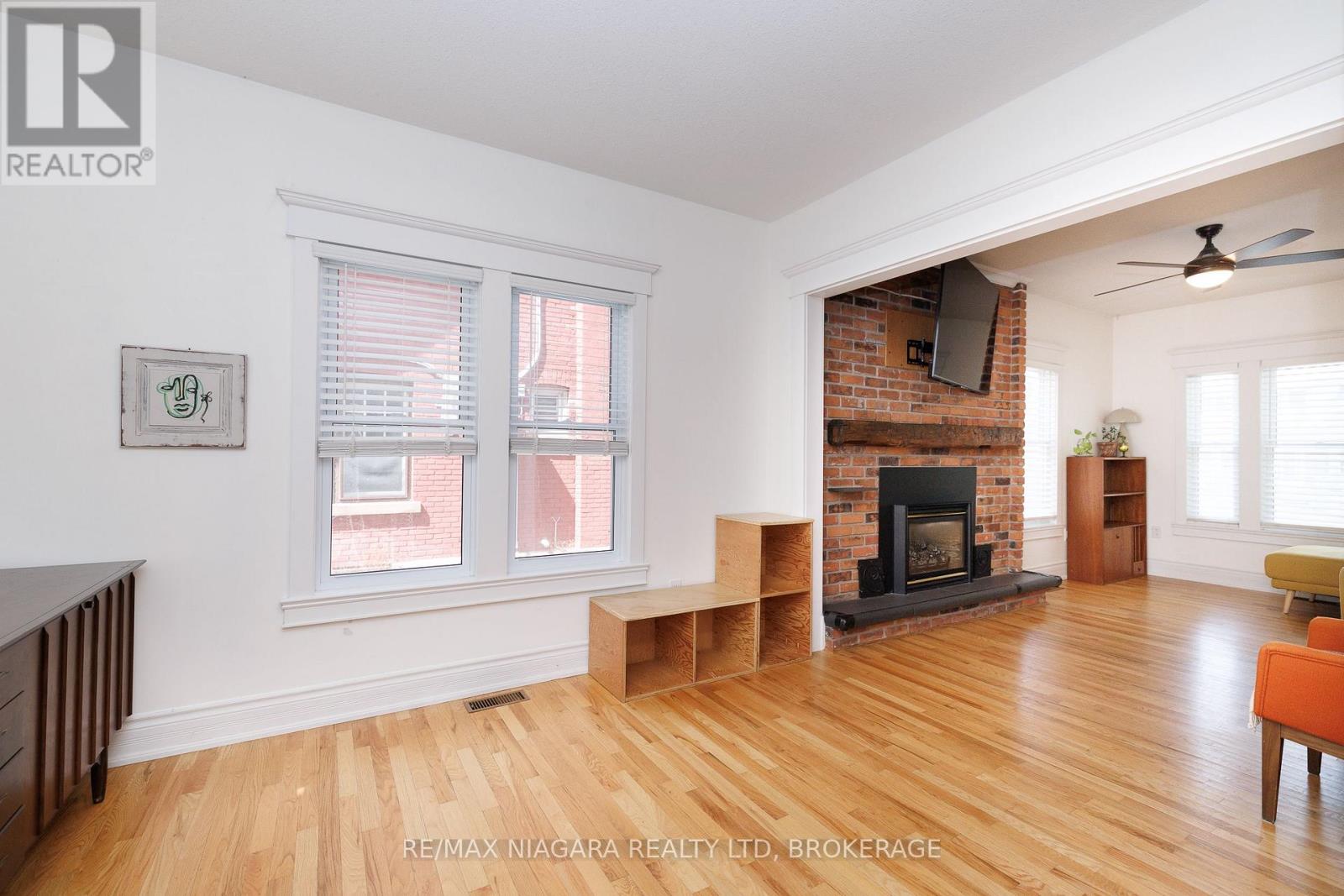 164 KENT STREET - Image 10