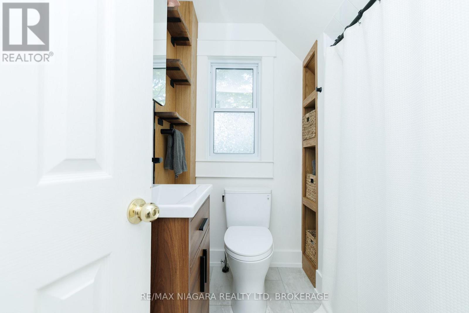 164 KENT STREET - Image 25