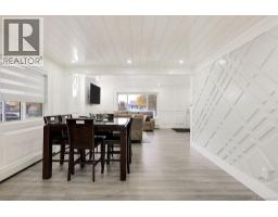 2710 Victor St, Victoria, BC V8R4E4 Photo 20