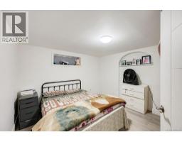 2710 Victor St, Victoria, BC V8R4E4 Photo 40