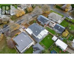 2710 Victor St, Victoria, BC V8R4E4 Photo 61
