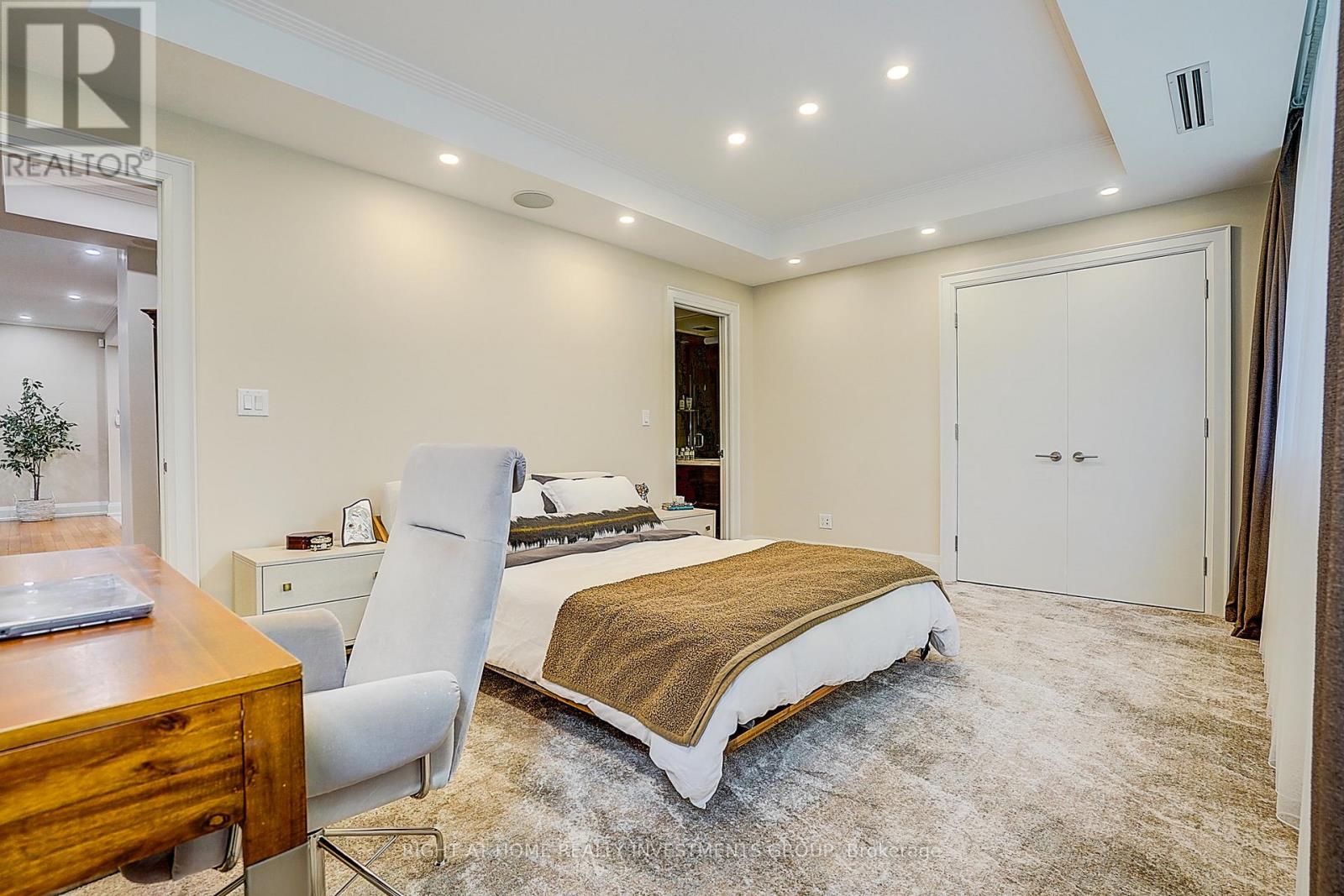 #102 500 AVENUE ROAD - Image 30