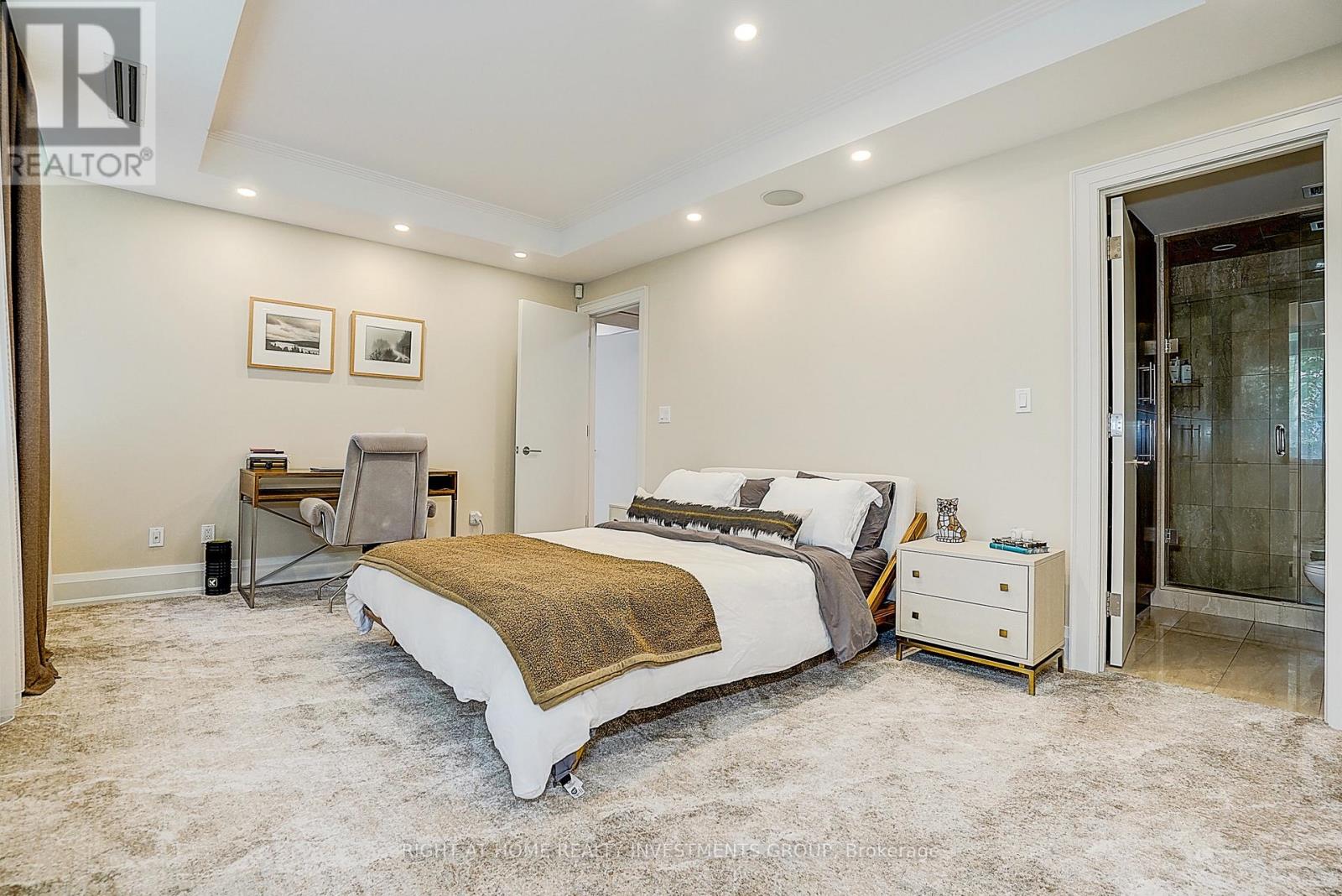#102 500 AVENUE ROAD - Image 32