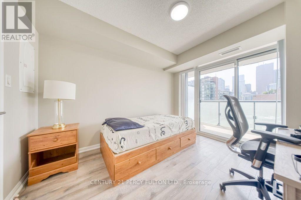 #1107 400 ADELAIDE STREET E - 18