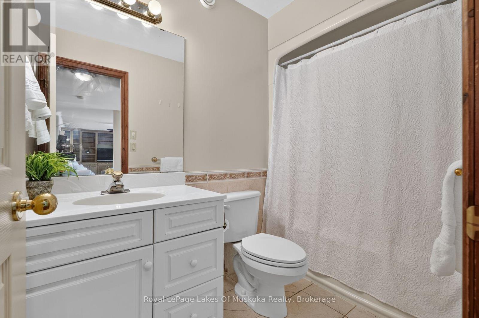 9 SILVER STREET - Image 16