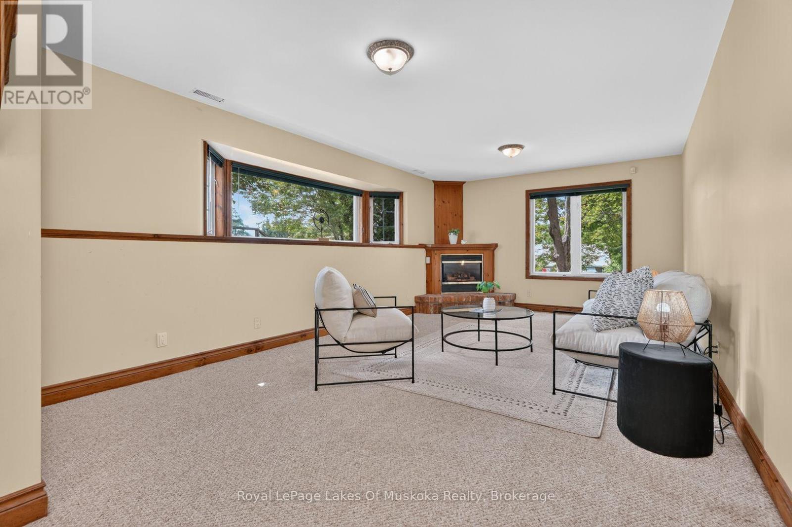 9 SILVER STREET - Image 18