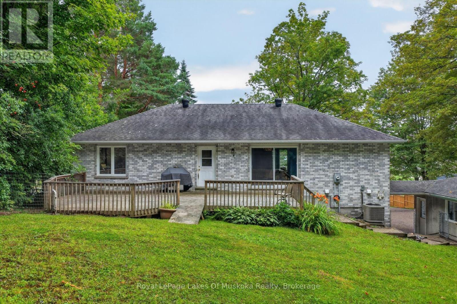 9 SILVER STREET - 31