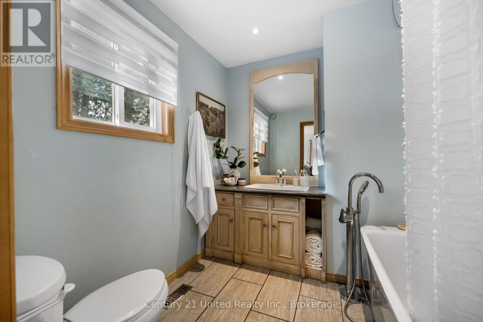 2619 BUCKHORN ROAD - 19