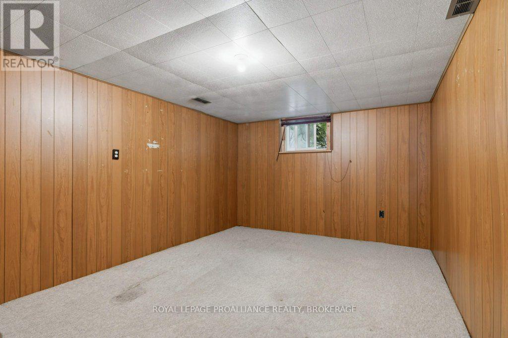 59 CAMPBELL CRESCENT - 25