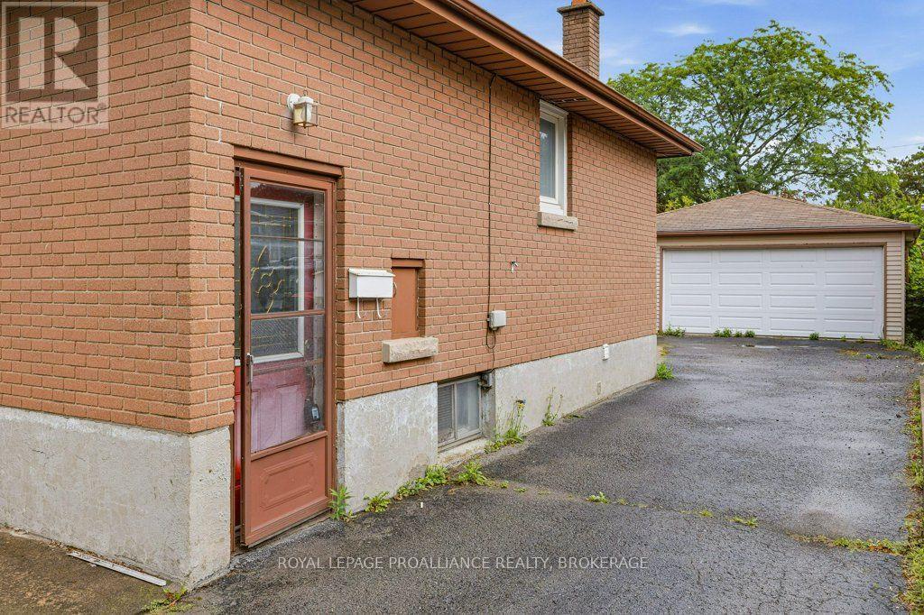 59 CAMPBELL CRESCENT - Image 30