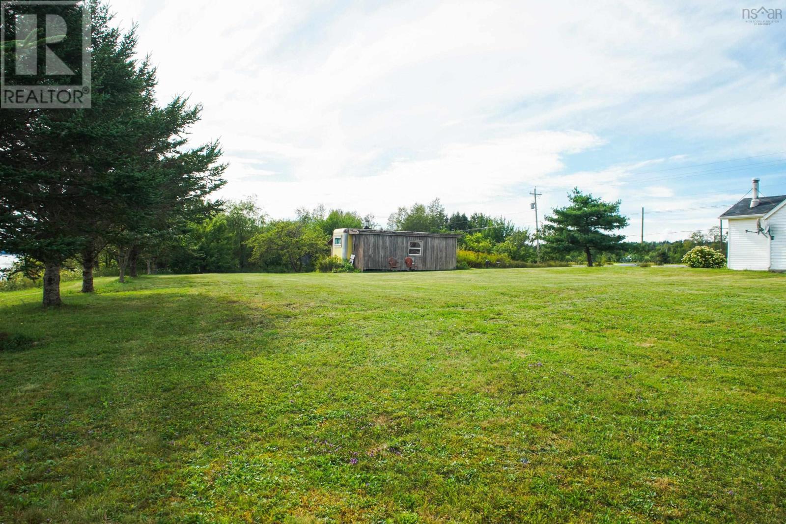 4606 Highway 2 - 25