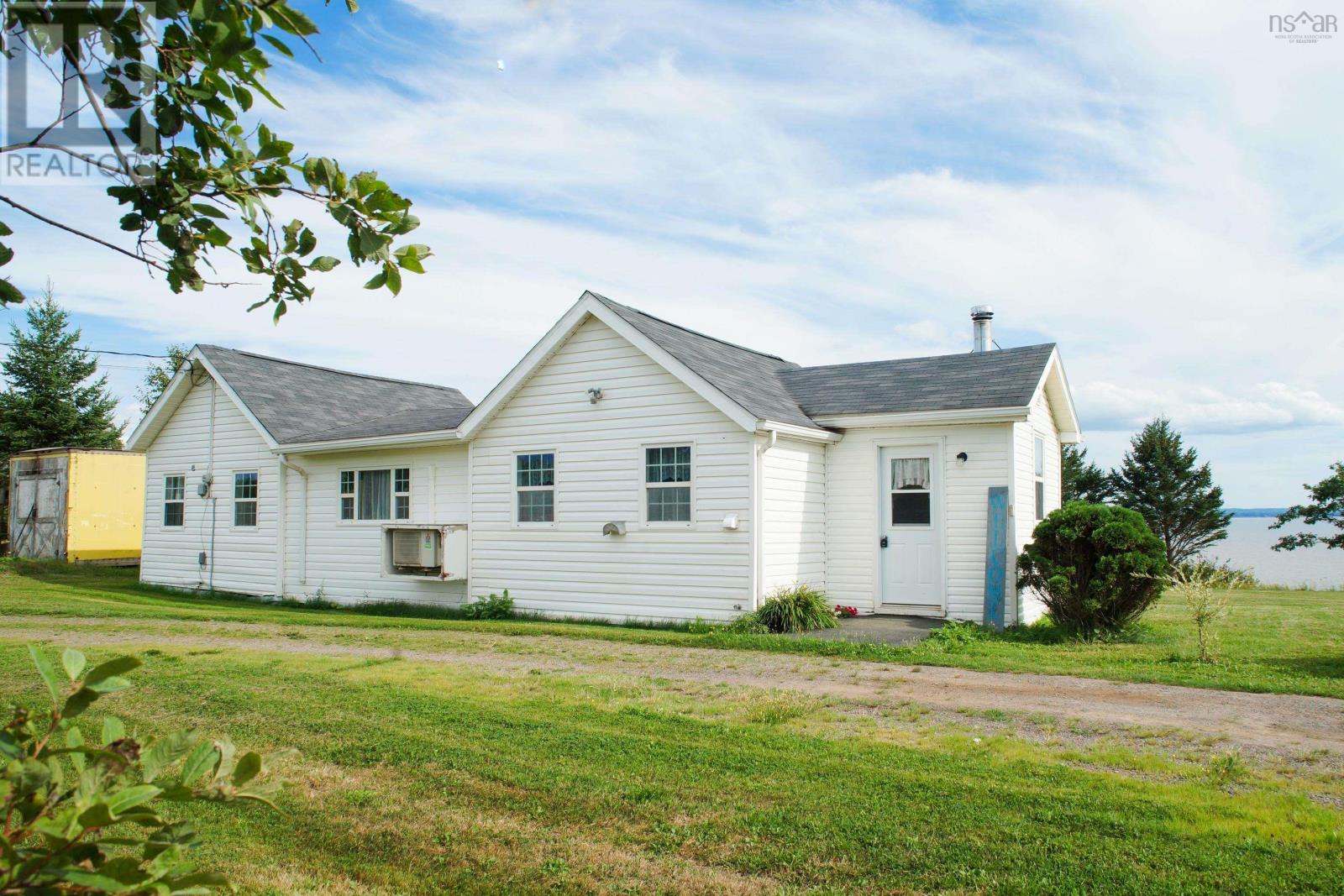 4606 Highway 2 - 1