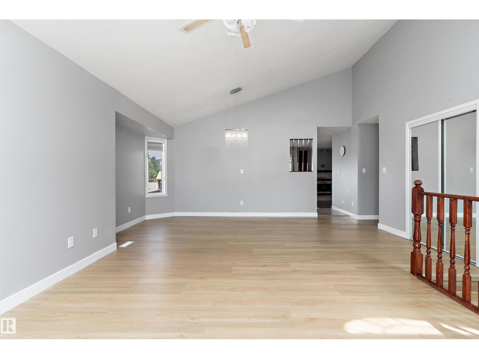 14707 33 ST NW - 9