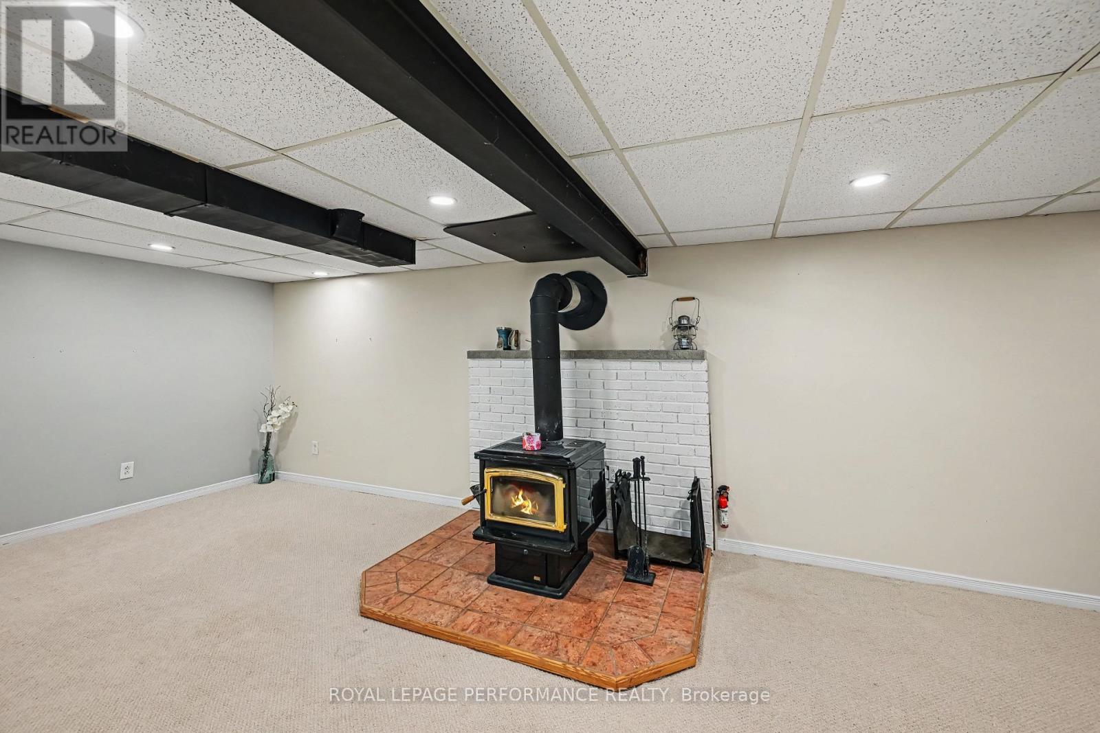 640 POONAMALIE SIDE ROAD - 34