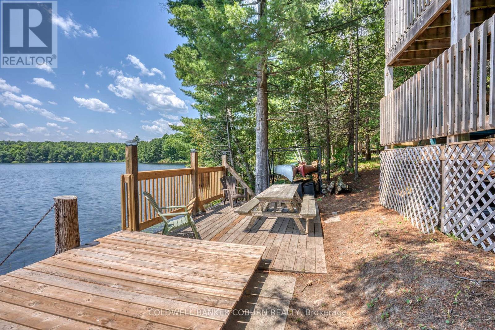 1015 OAK LANE N - Image 33