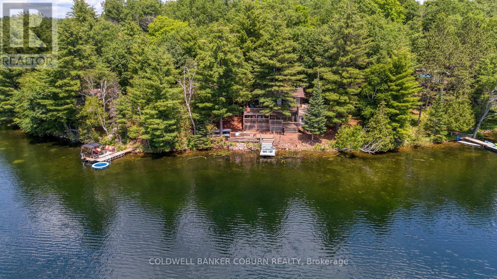1015 OAK LANE N - Image 8