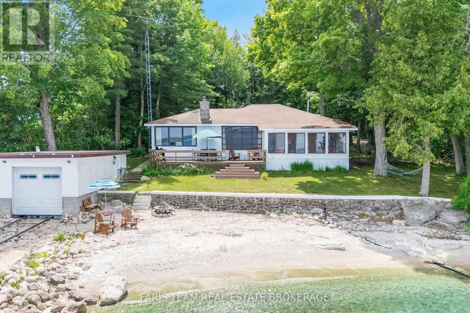 1697 CHAMPLAIN ROAD - Image 4