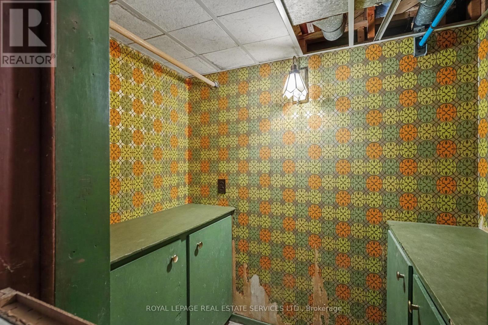 647 BURNHAMTHORPE ROAD - Image 34