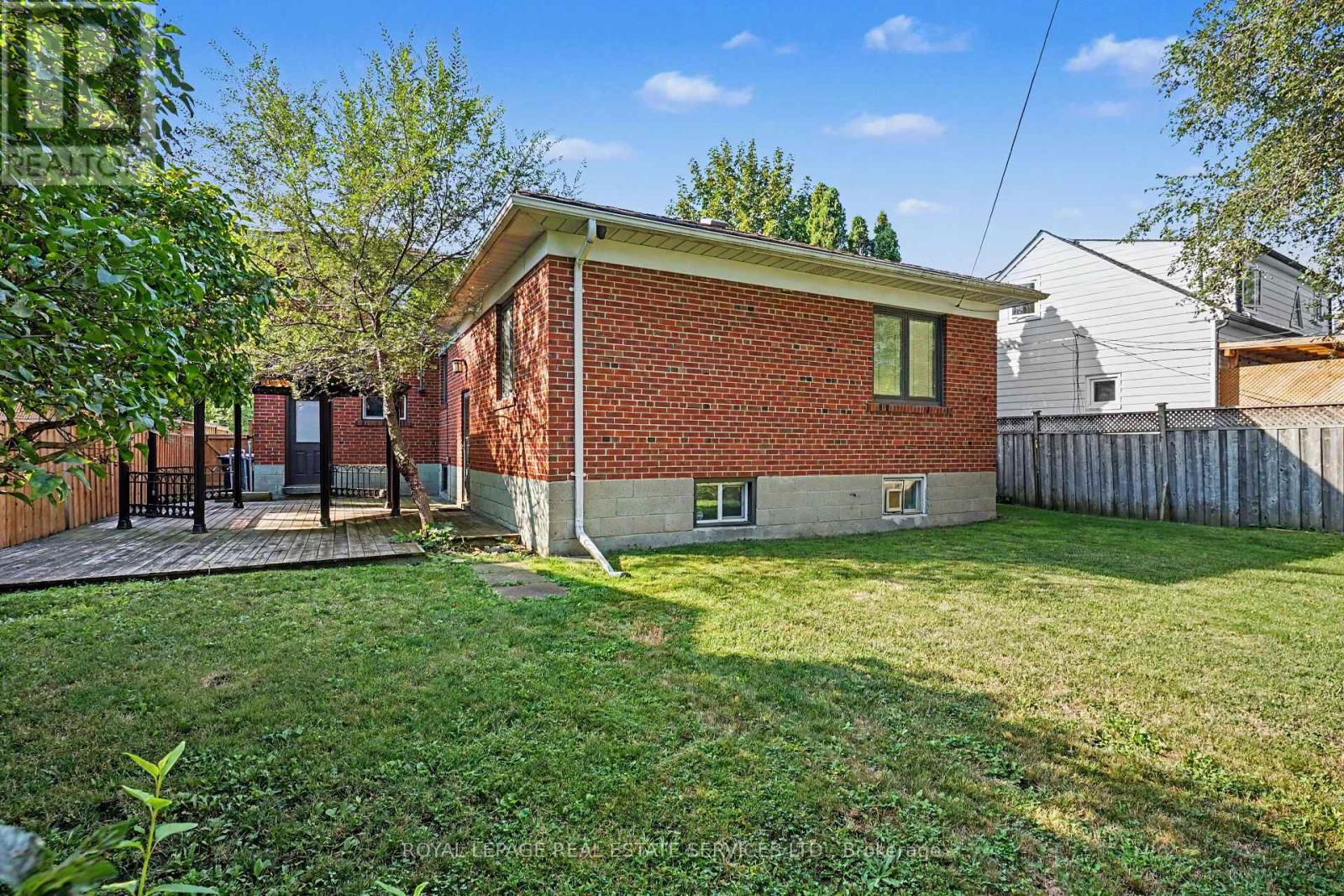647 BURNHAMTHORPE ROAD - 46