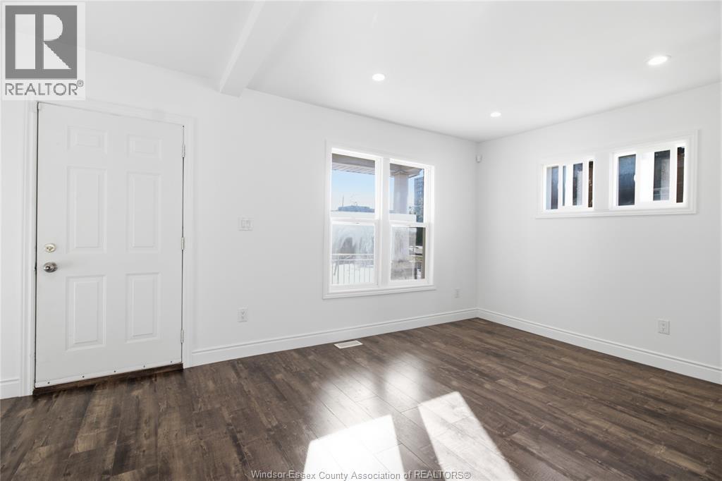 1597 PELISSIER STREET - 18