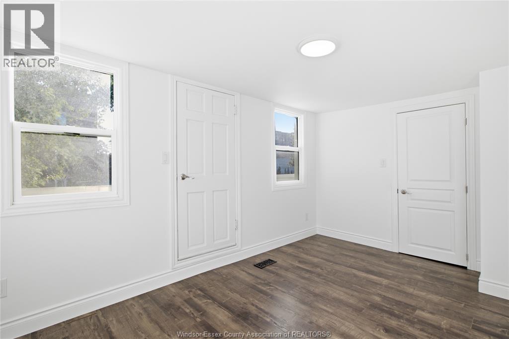 1597 PELISSIER STREET - 19