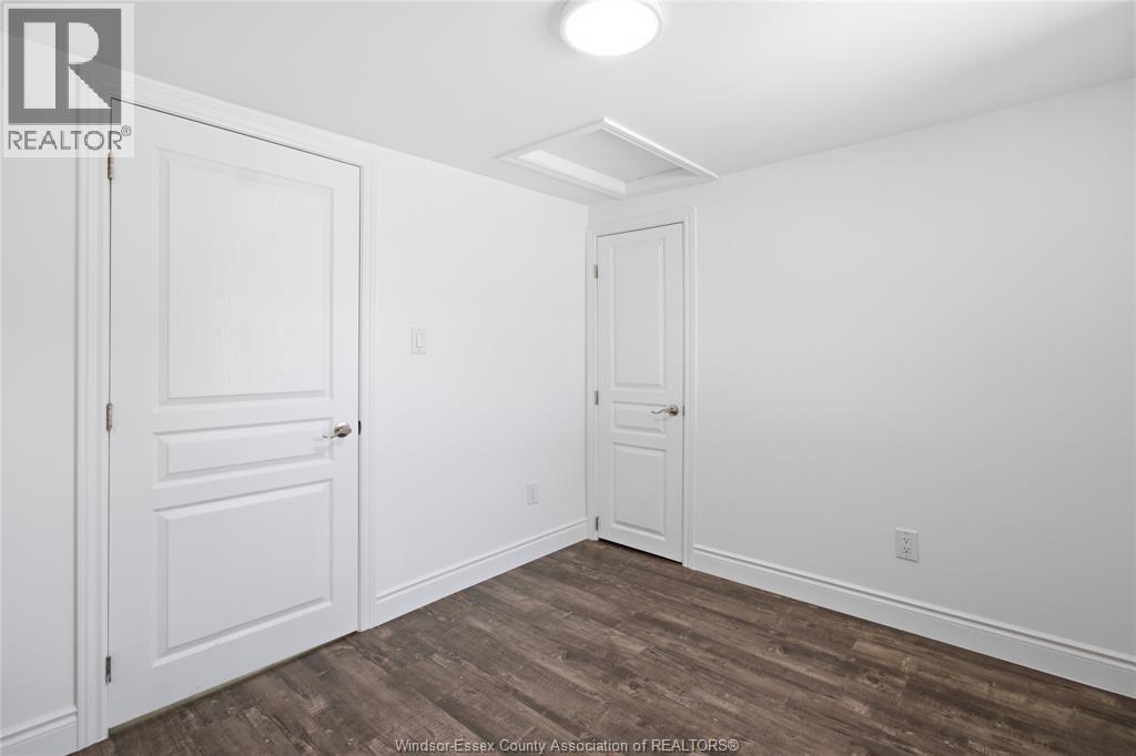 1597 PELISSIER STREET - 27