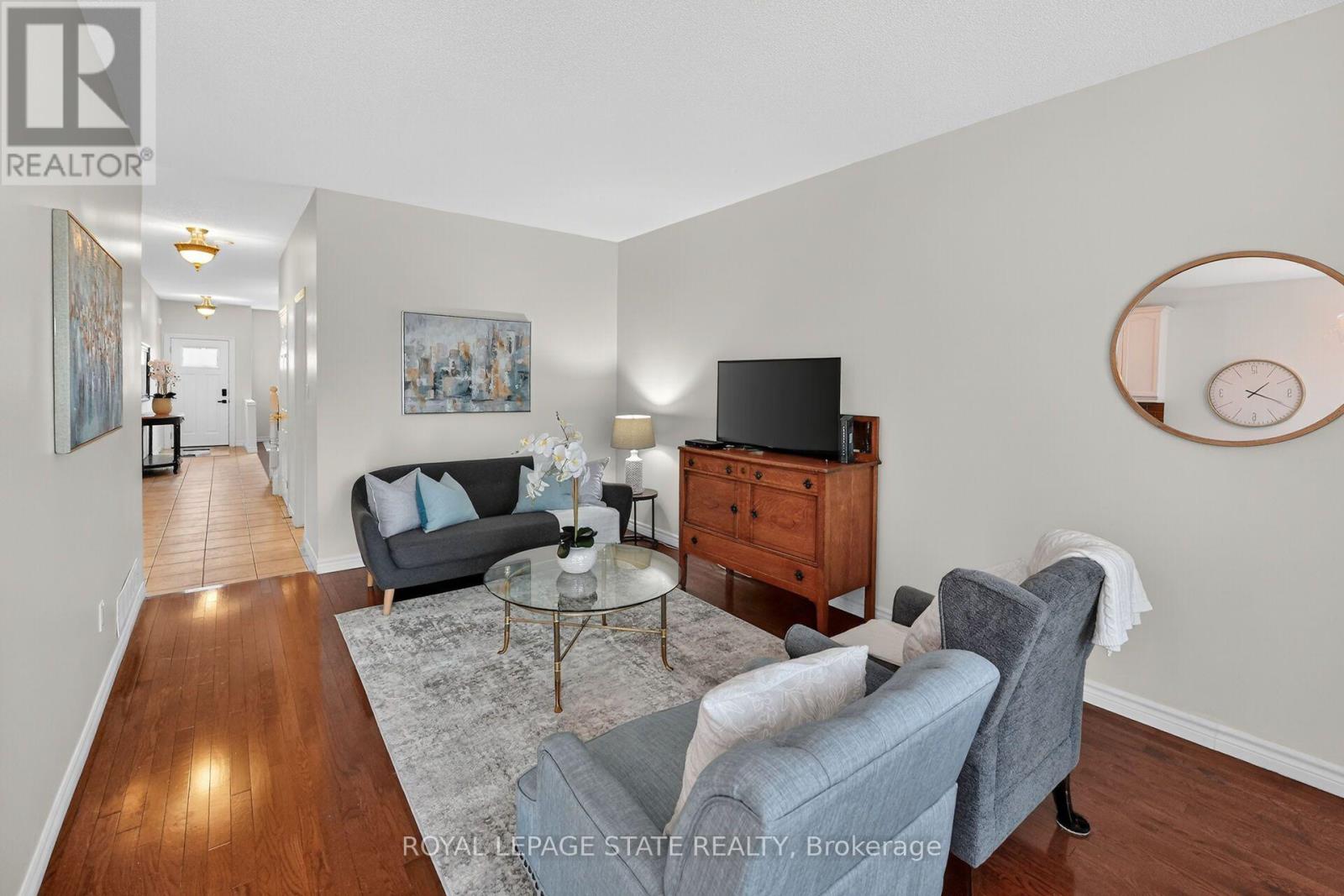 83 MORRISON CRESCENT - 12