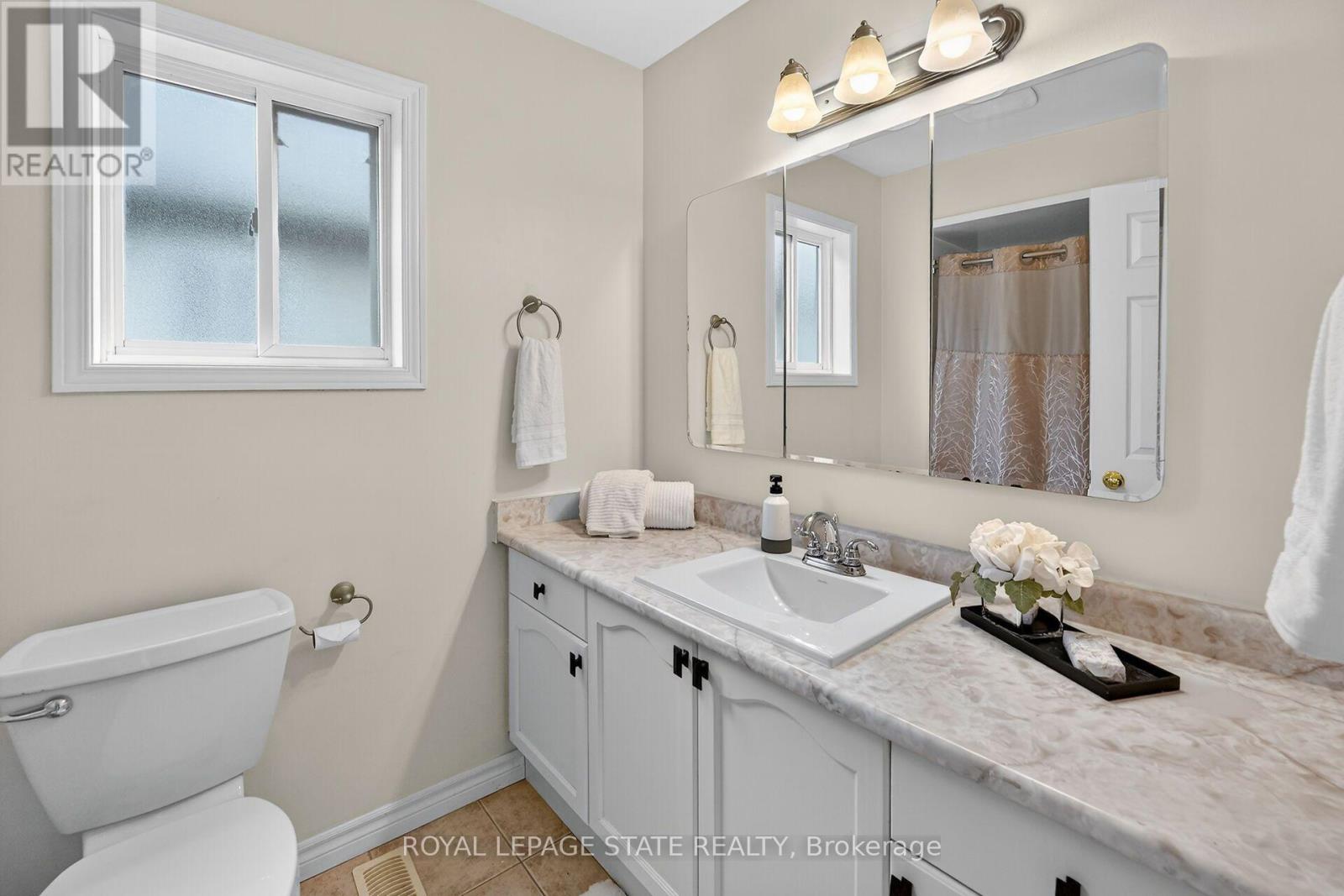 83 MORRISON CRESCENT - 24