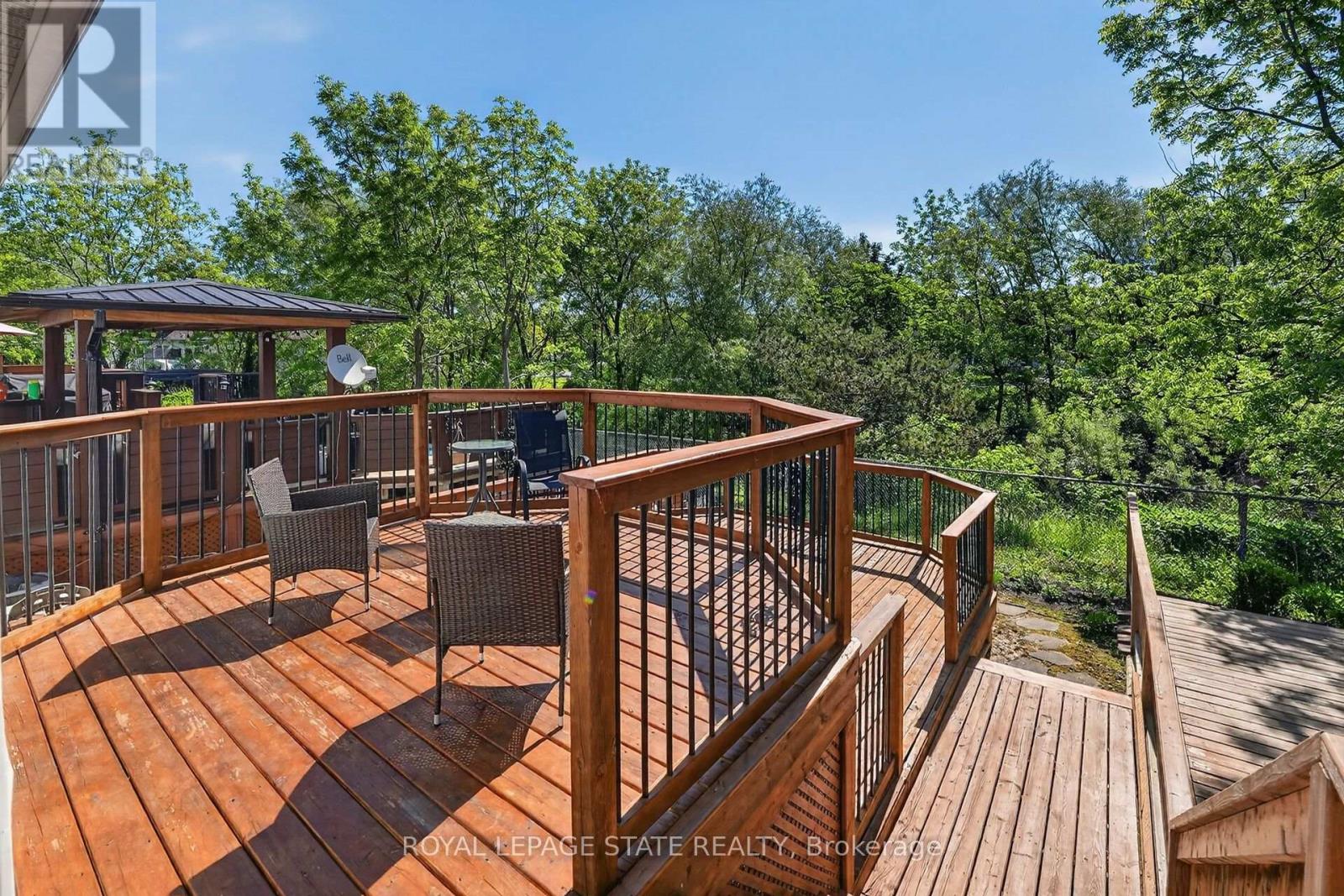 83 MORRISON CRESCENT - 5