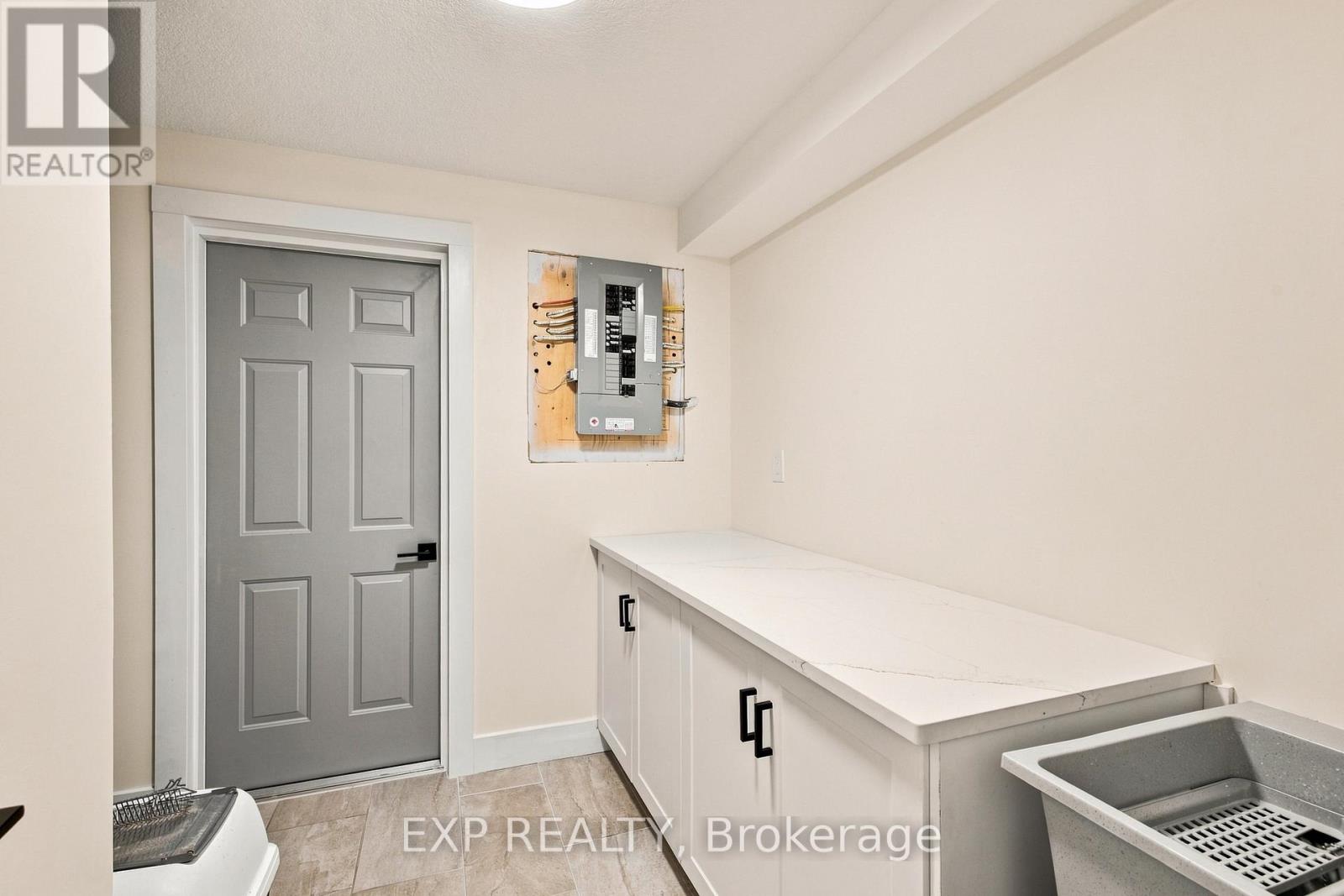 62 CORFIELD DRIVE - 45