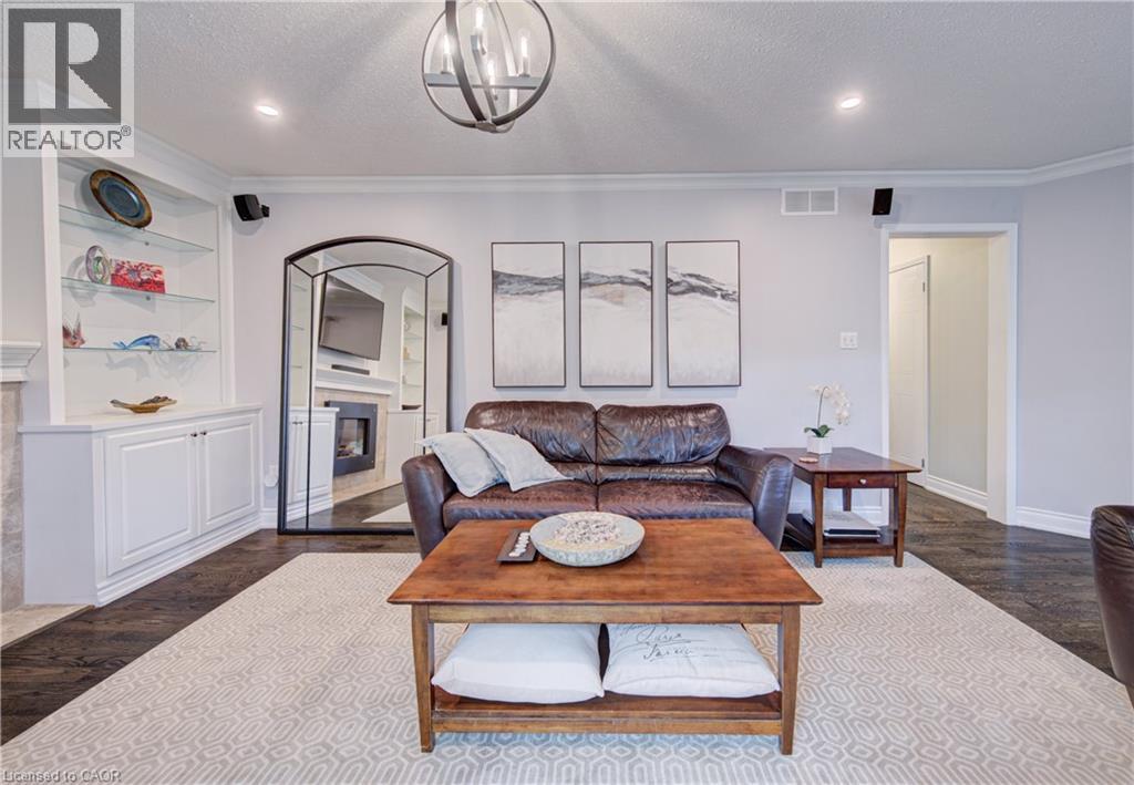 7 STOCK Court - 20