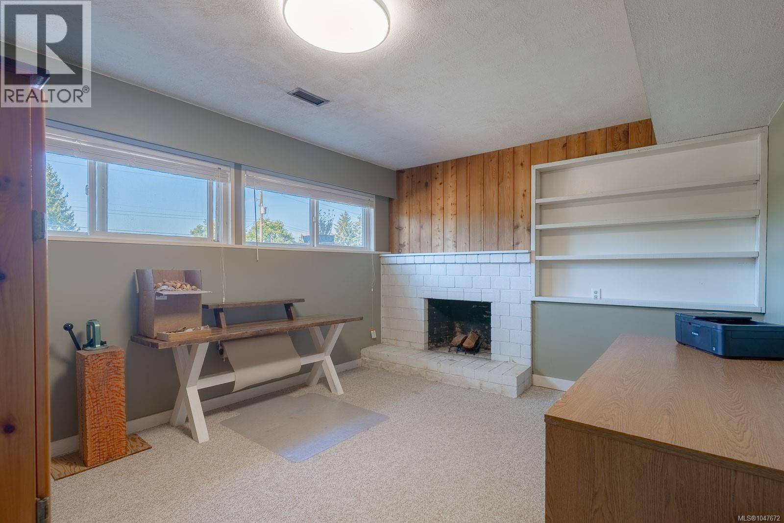 2373 Anderson Ave - Image 37