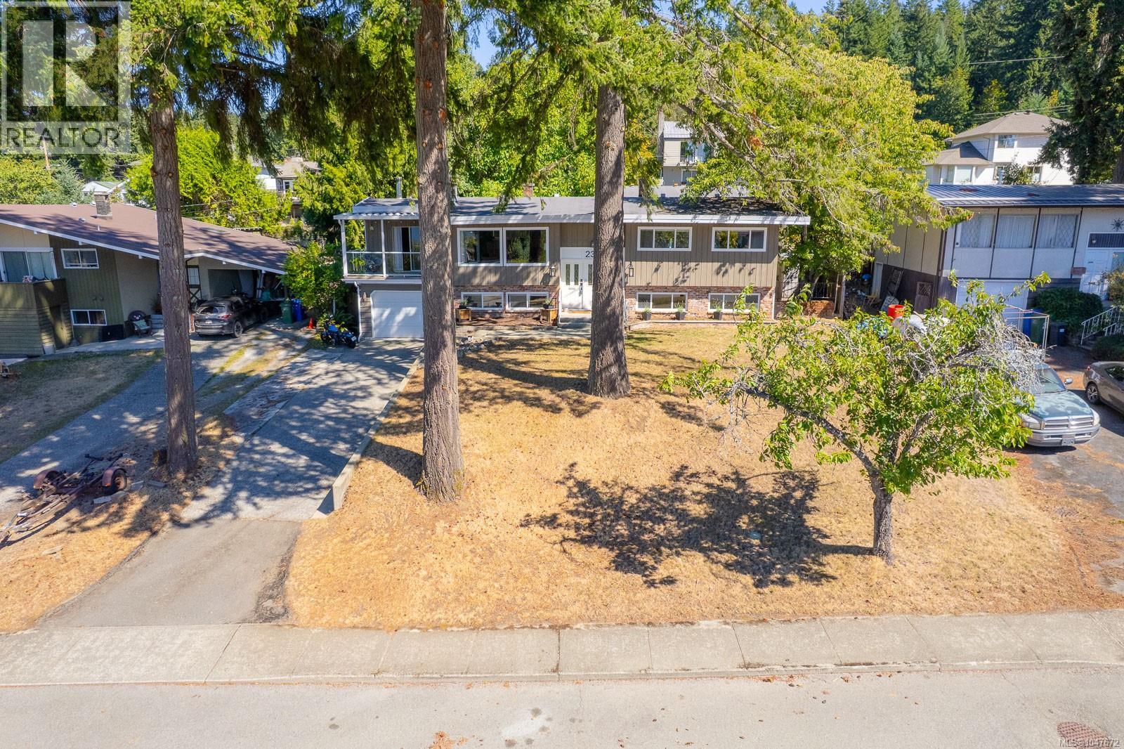 2373 Anderson Ave - Image 43