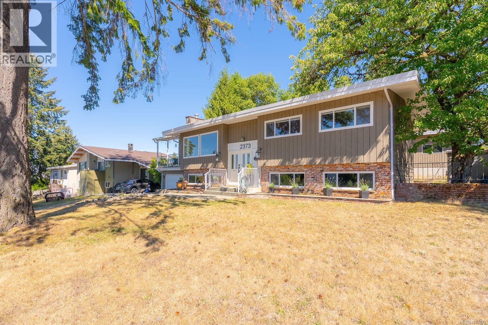 2373 Anderson Ave - Image 45