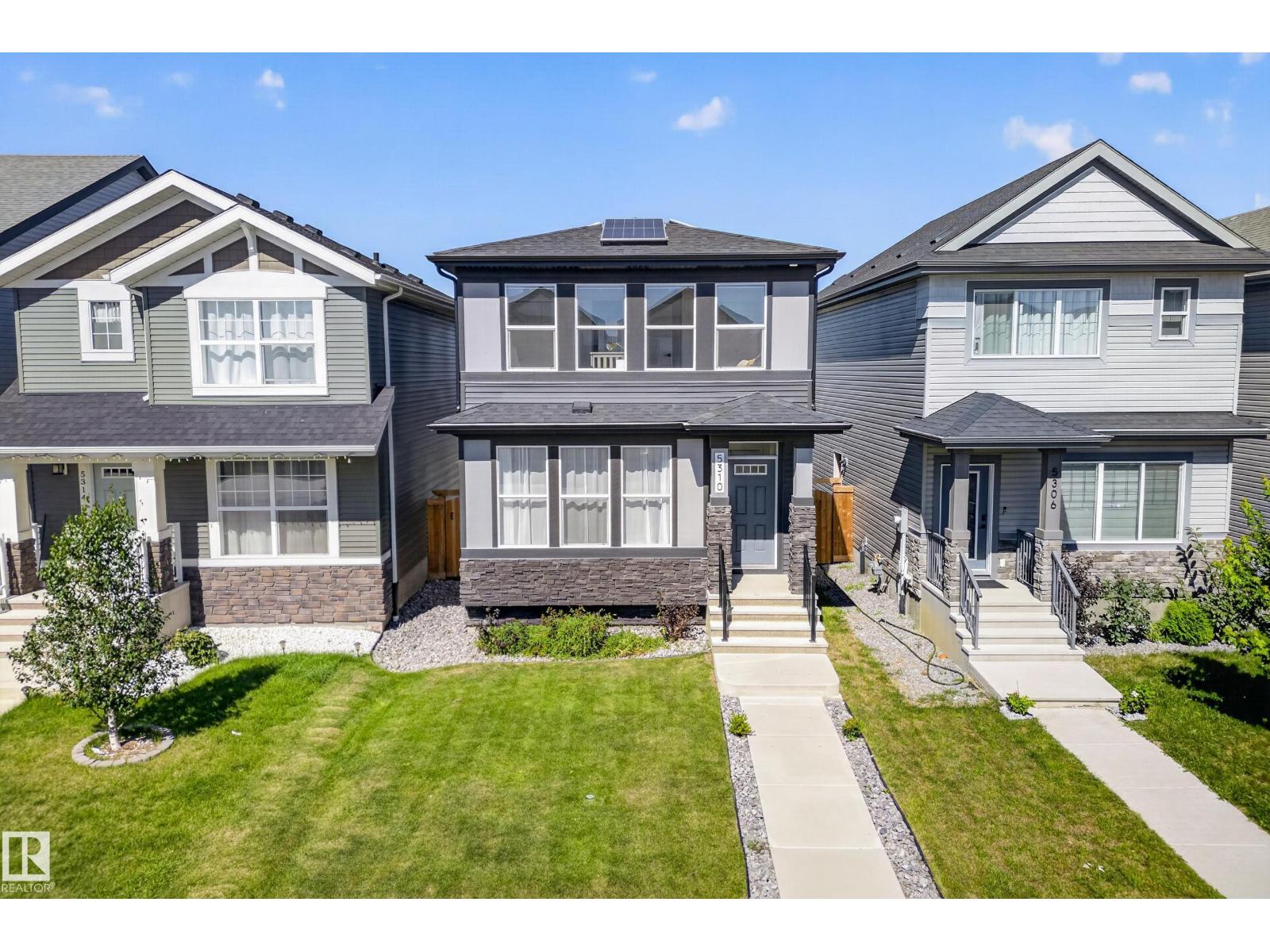 5310 22A AV SW, Edmonton, Alberta, T6X2Y1