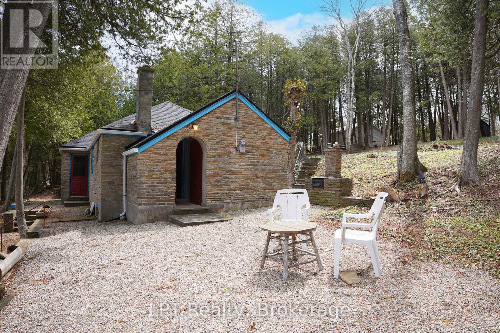 504215 GREY ROAD 1 - Image 6