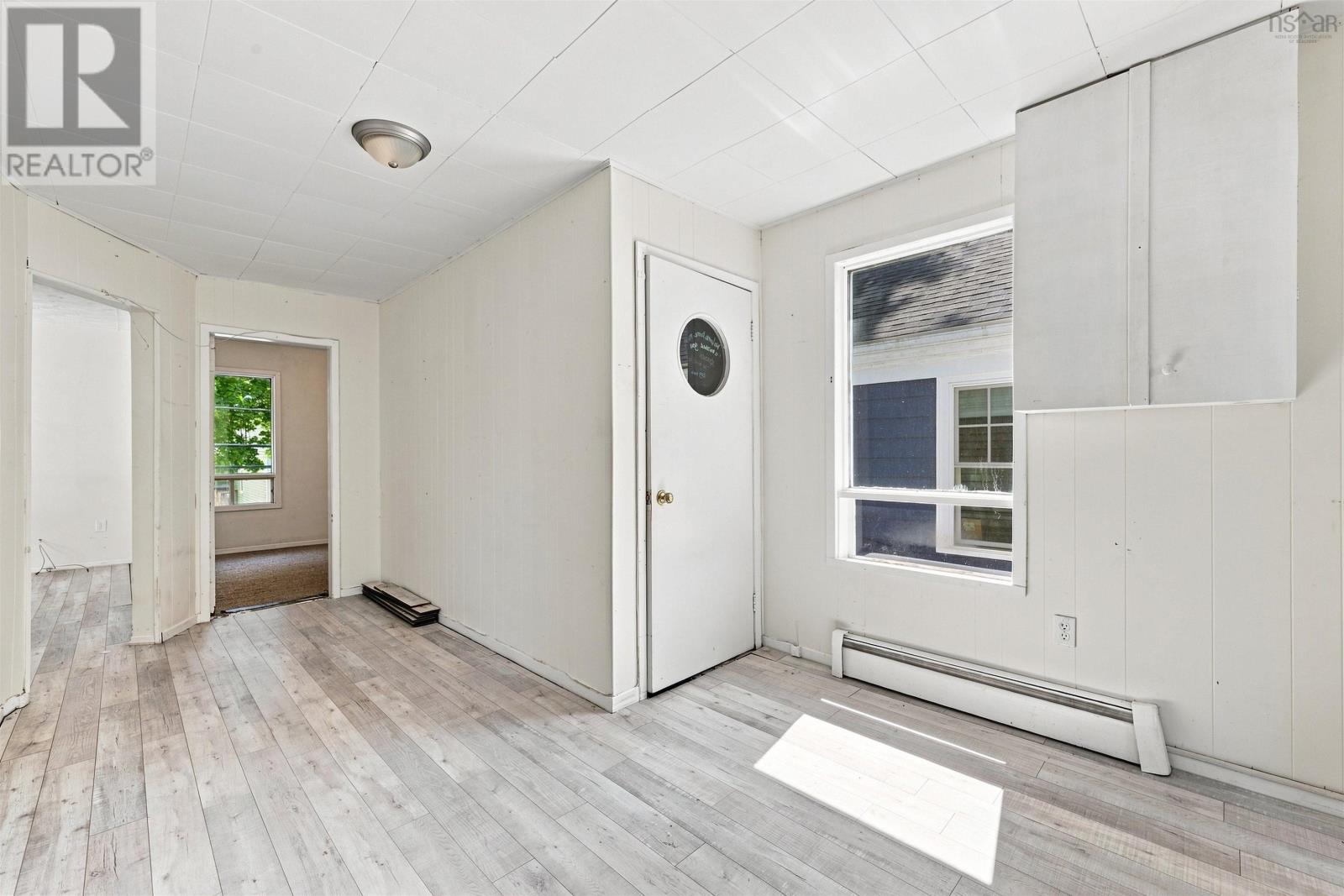6355/6357 Cork Street - 25