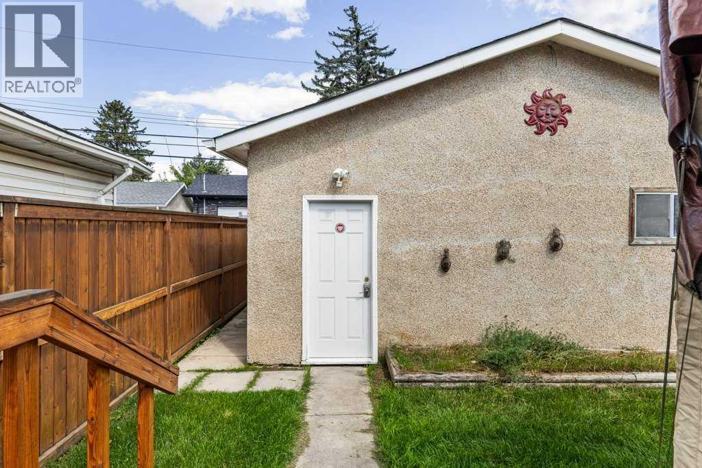 44 Lynndale Road SE - 24