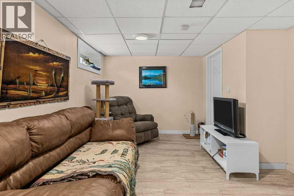44 Lynndale Road SE - 28
