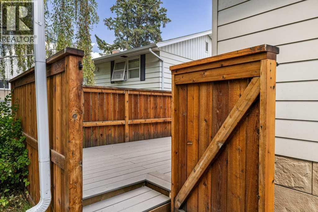 44 Lynndale Road SE - 3
