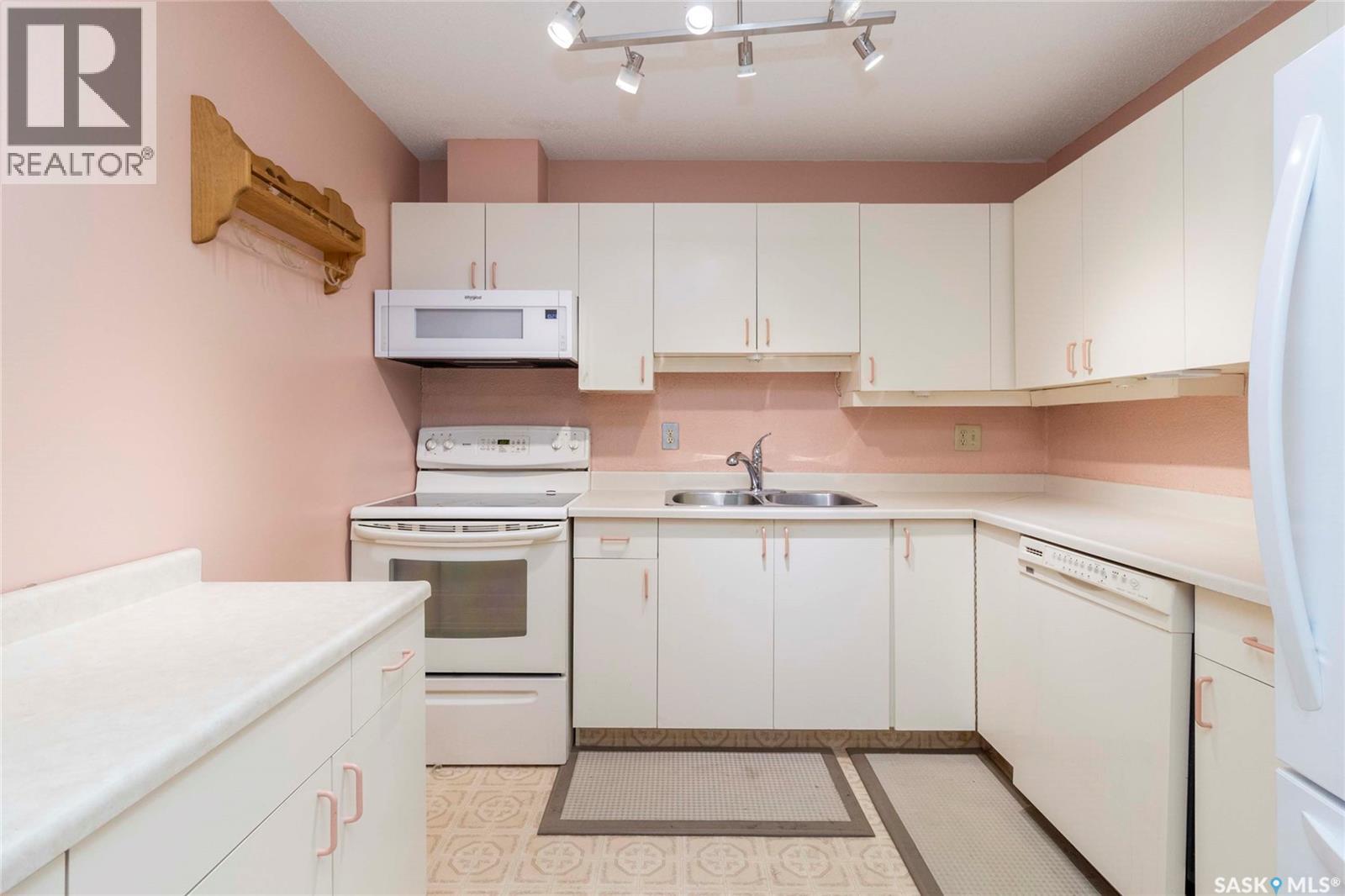 #306 217A Cree PLACE - Image 10