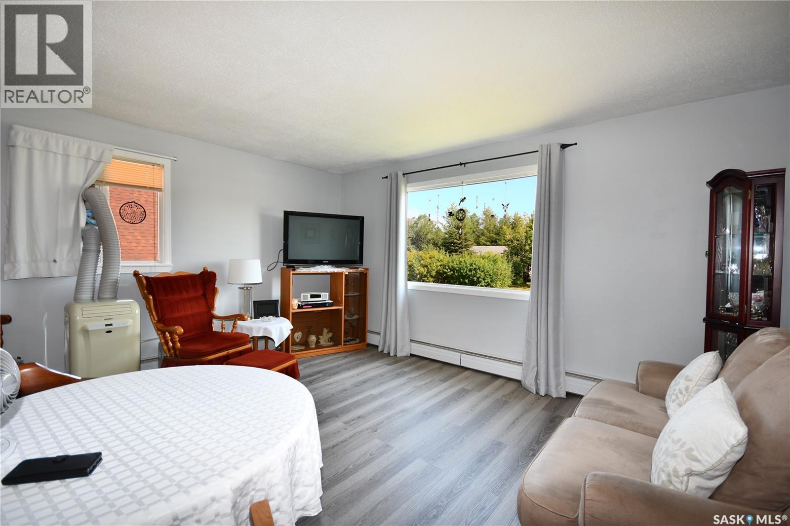 110 7th AVENUE S - Image 21